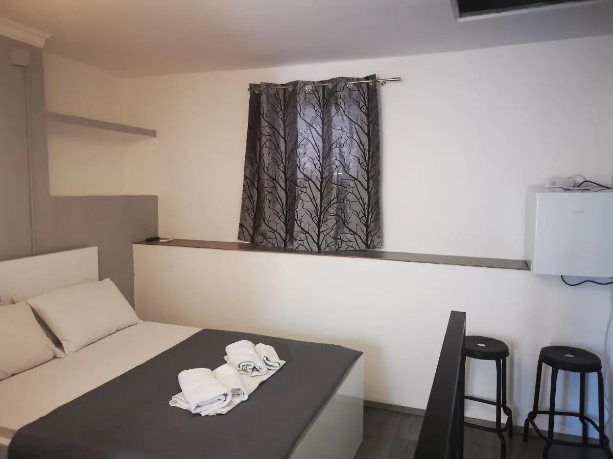 Rooms Pama 3*, Split Croatia